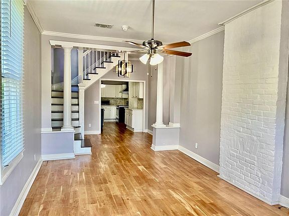 2nd image of 4233 Palmyra St