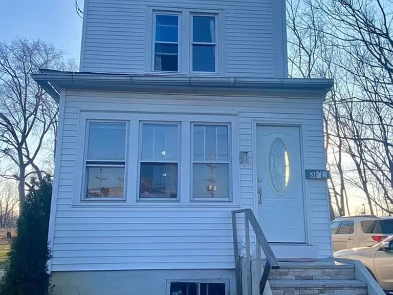 342 Mott Ave — Photo 7
