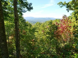 15 Willow Pl, Franklin, NC 28734