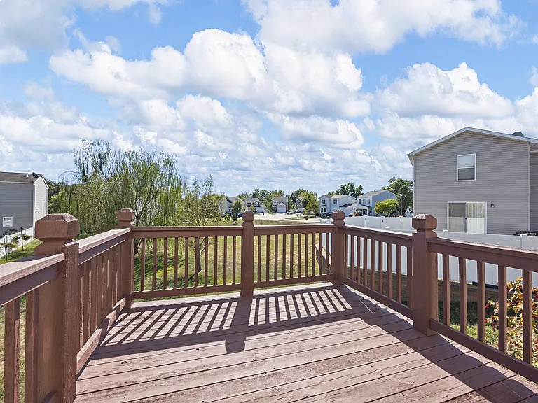 1012 Chesterfield Dr — Photo 14