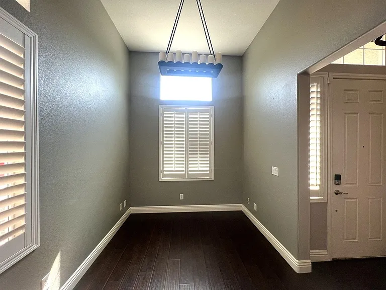5923 Poplar Tree St — Photo 9
