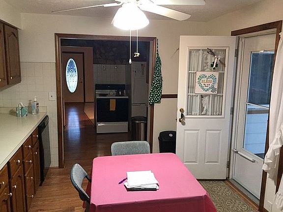 5th image of 330 Beeler Dr