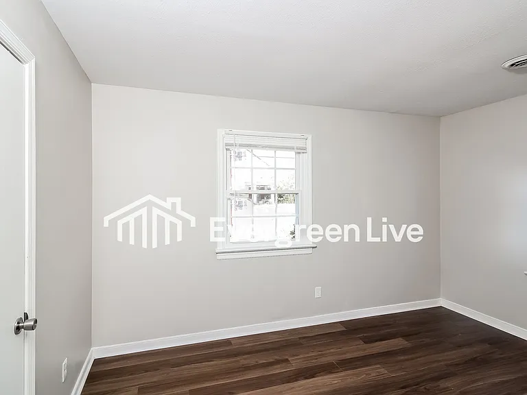 215 N Ivy Ave — Photo 12