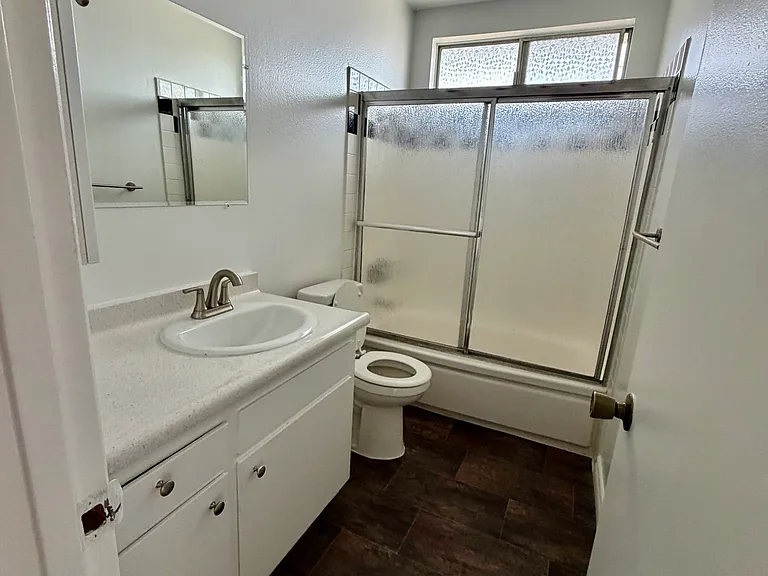 10940 Hesby St #12 — Photo 7
