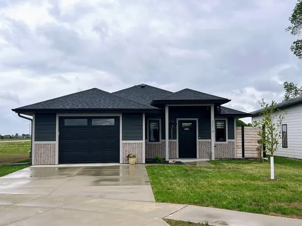 3210 W 3rd St, Spencer, IA 51301