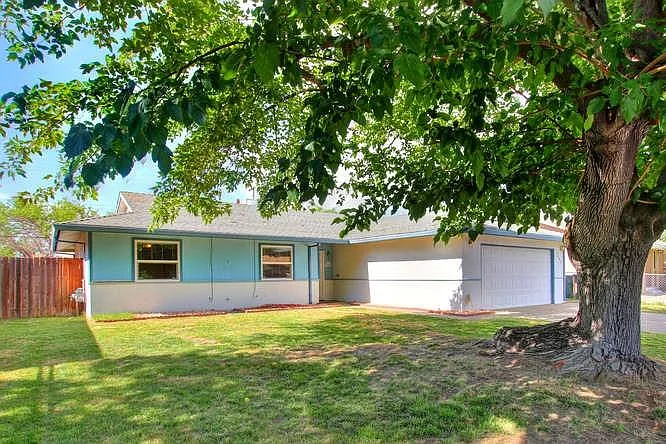 3649 Lankershim Way photo 1