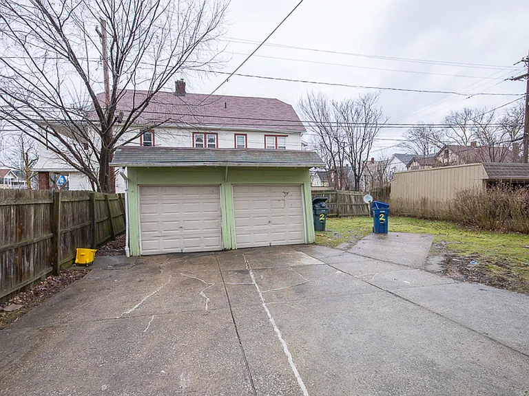 2827 Avondale Ave — Photo 17