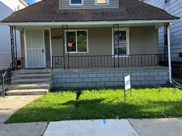 3398 Comstock St, Hamtramck, MI 48212