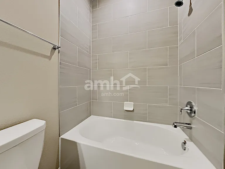 225 Edge Park Trl — Photo 15