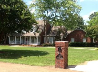 108 Cherrybark Ln, Natchez, MS 39120