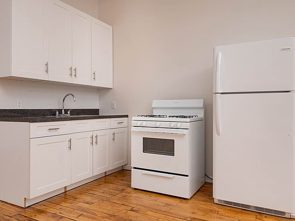 3rd image of 248 McKibben St APT 3J
