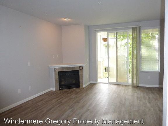 3rd image of 16125 Juanita Woodinville Way NE Unit 2303