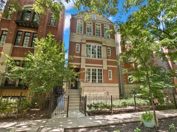 3236 N Seminary Ave #1, Chicago, IL 60657