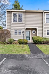 7 Putnam Court, Halfmoon, NY, 12065