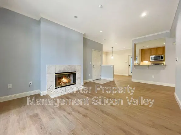 602 Arcadia Ter Unit 104, Sunnyvale, CA 94085