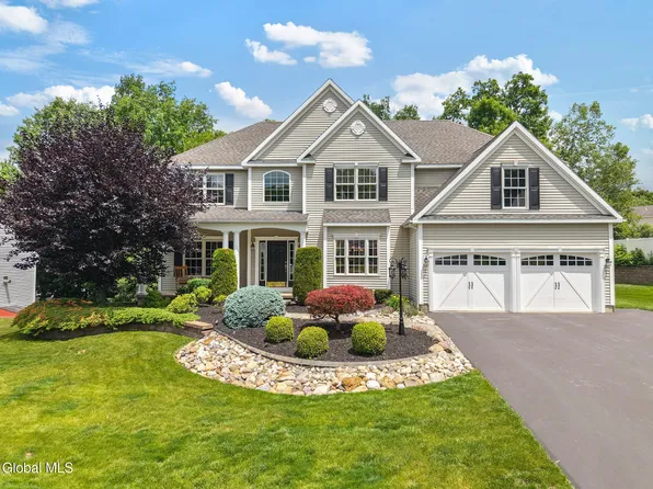 35 Shinnecock Hills Drive, Albany, NY 12205
