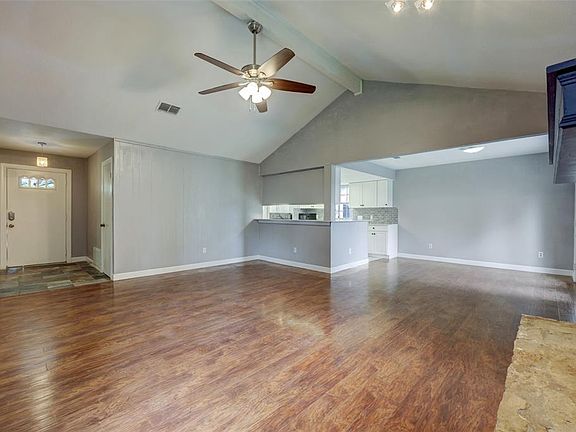 3rd image of 1401 Mills Meadow Dr
