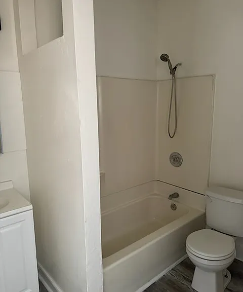 927 Magnolia Ave #8A — Photo 6
