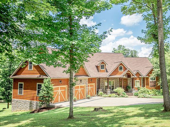 4th image of 664 Megan Ln