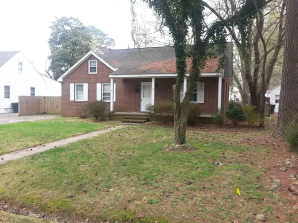 18 Sunset Rd, Newport News, VA 23606
