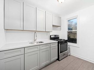 126 Schaefer St #3, Brooklyn, NY 11207