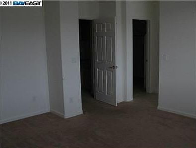 5th image of 362 Karelian St