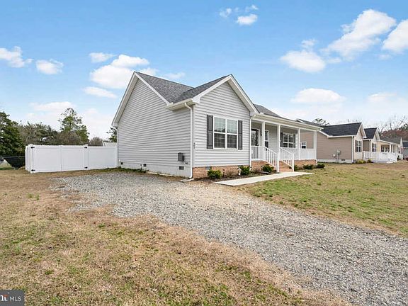 5th image of 403 Creekside Trl