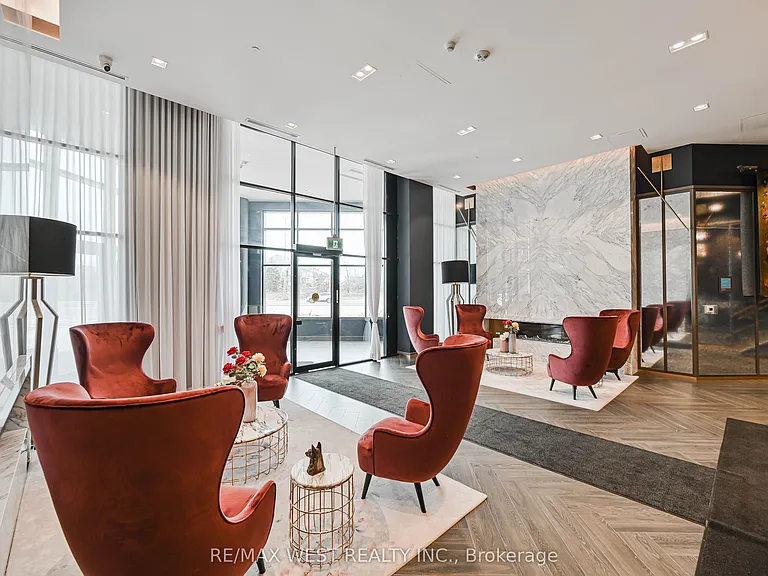 405 Dundas St W #421 — Photo 6