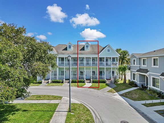 3rd image of 3330 Franklin Square Lane #103