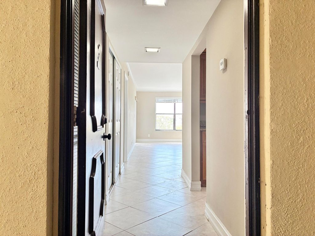 2306 S Cypress Bend Drive #420, photo 7