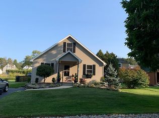 618 Mountain View Rd, Reading, PA 19607