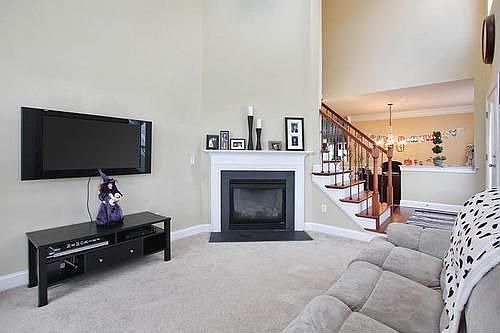 3rd image of 285 Westbrook Dr