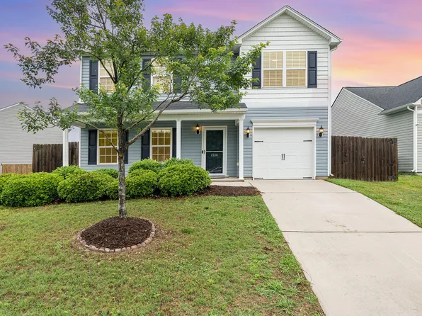 2938 Cherrybark Dr, Durham, NC 27704