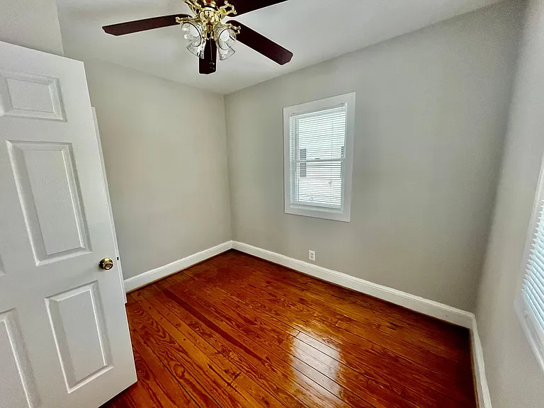 99 Alexandria Pike — Photo 6