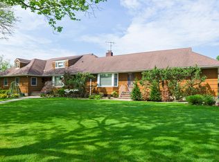 189 Priscilla Rd, Woodmere, NY 11598