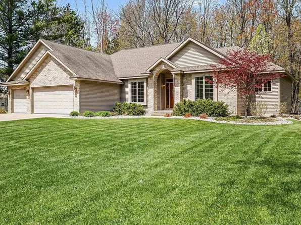 3895 E Letts Rd, Midland, MI 48642