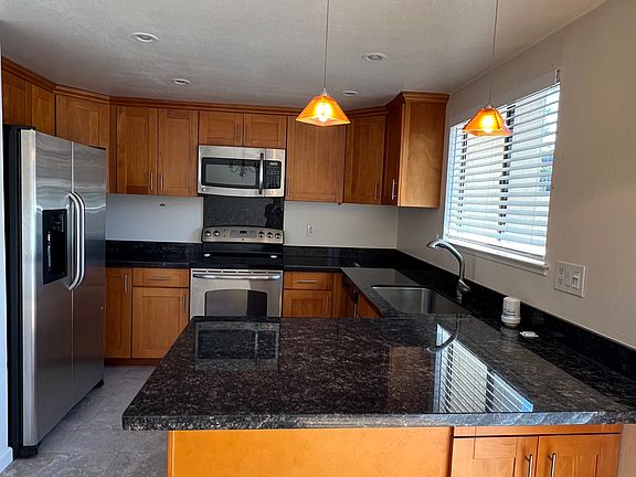 2nd image of 466 W Hacienda Ave