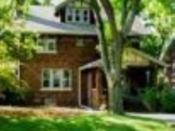 5119 Cass St, Omaha, NE 68132