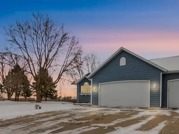 7116 Rolling View Dr, Saint Cloud, MN 56303