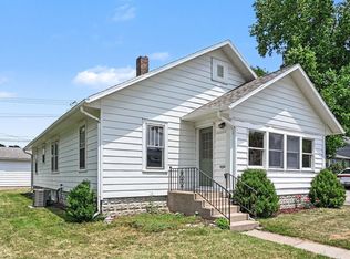 919 E Market St, Warsaw, IN 46580
