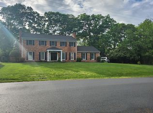 1912 Hull Rd, Vienna, VA 22182
