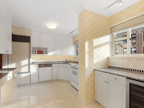 5th image of 799 Park Ave APT 15C