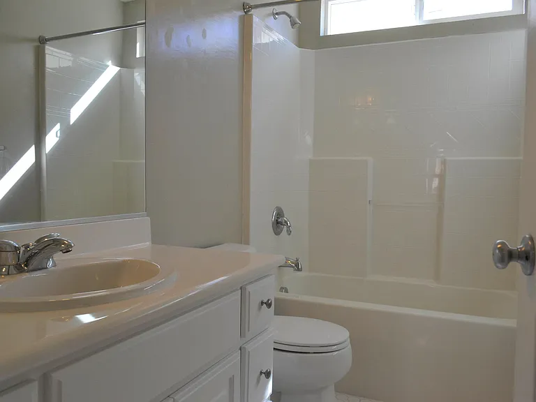1336 Tiffany Dr — Photo 12