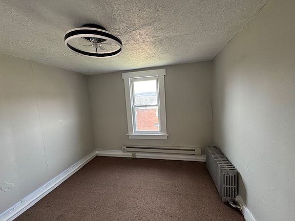 3rd image of 143 Washington St APT B