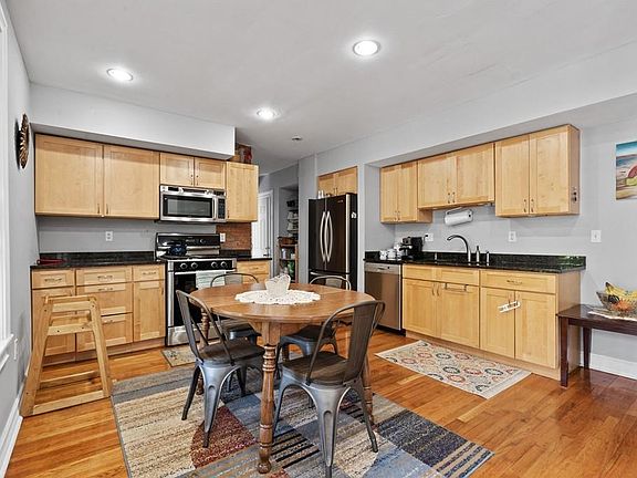 5th image of 15-17 Phipps St #0