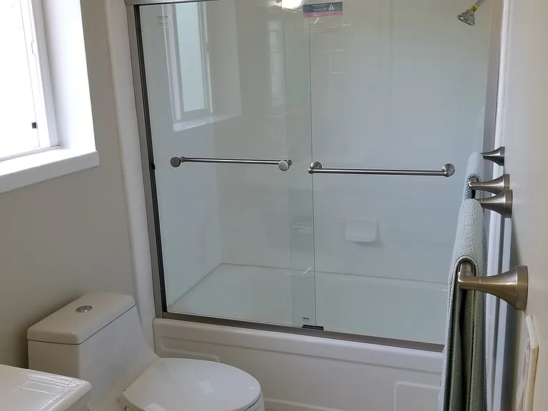 Valley Manor Apartments — Photo 13