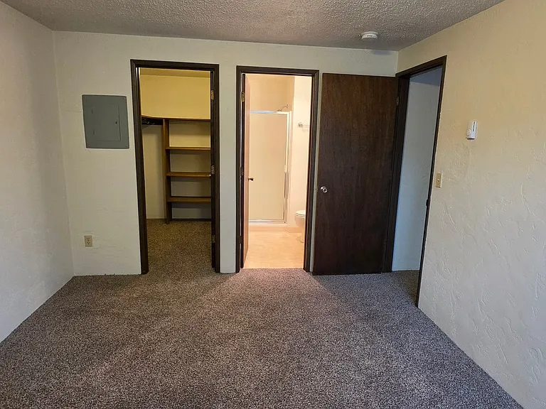 775 SW Washington Ave — Photo 51