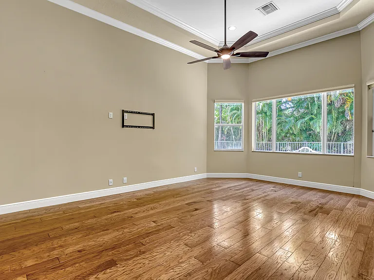 6464 Bellamalfi St — Photo 34