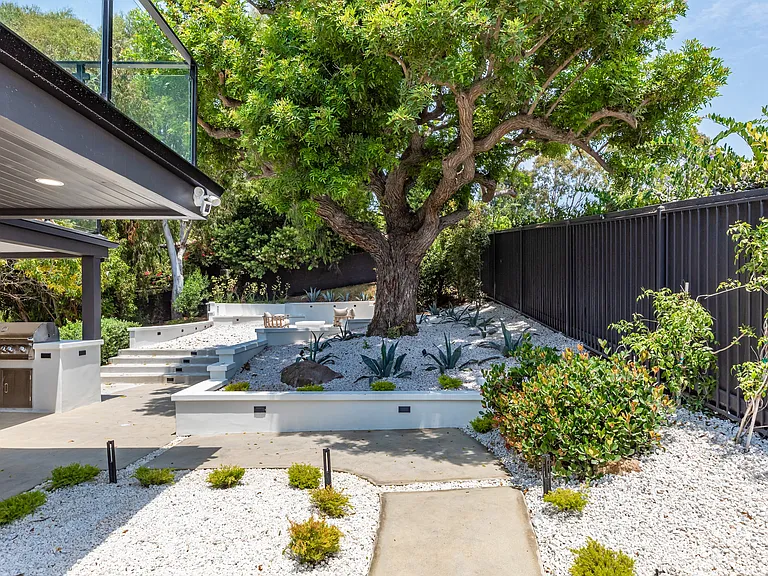 3525 Coast View Dr — Photo 54