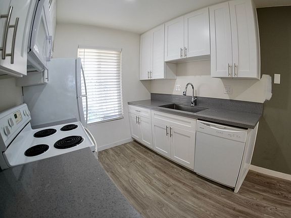 5th image of 4027 34th St APT 9